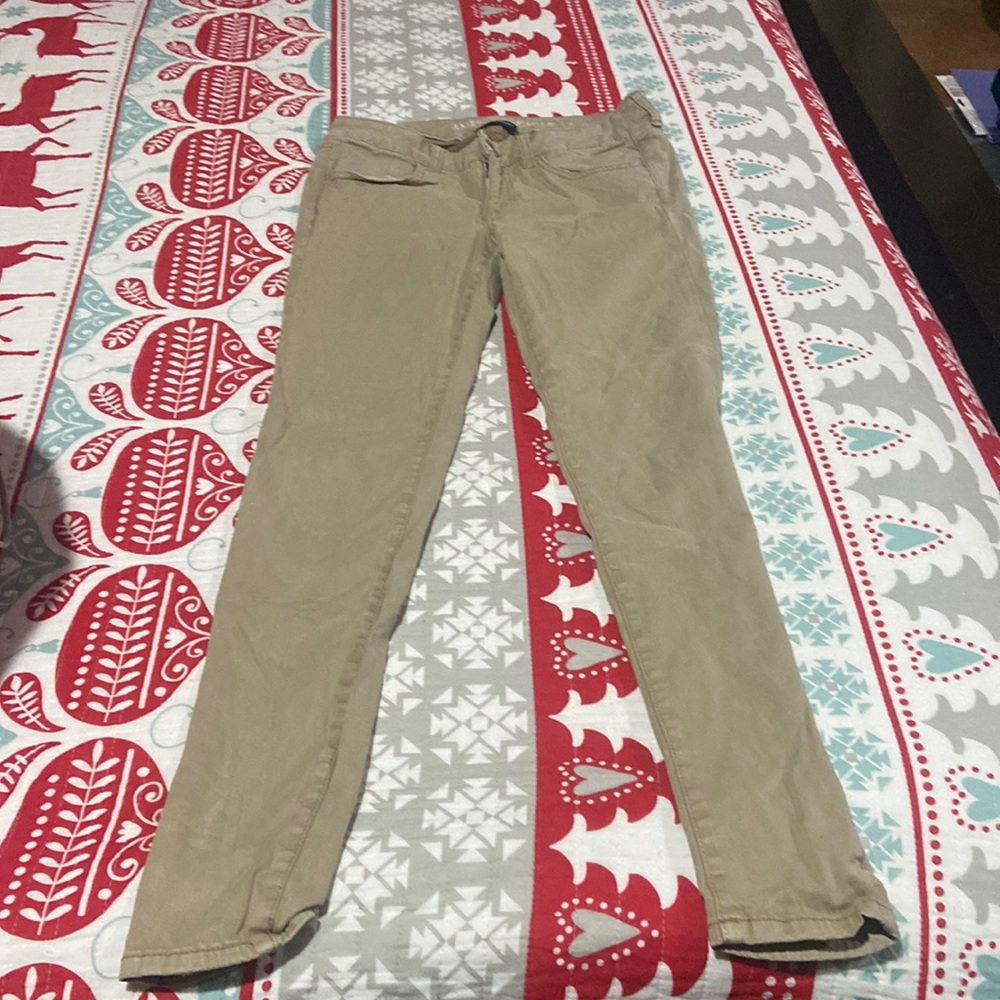 Khaki American Eagle Super Stretch X. Size 4.
